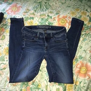 AMERICAN EAGLE SUPER LOW JEGGING